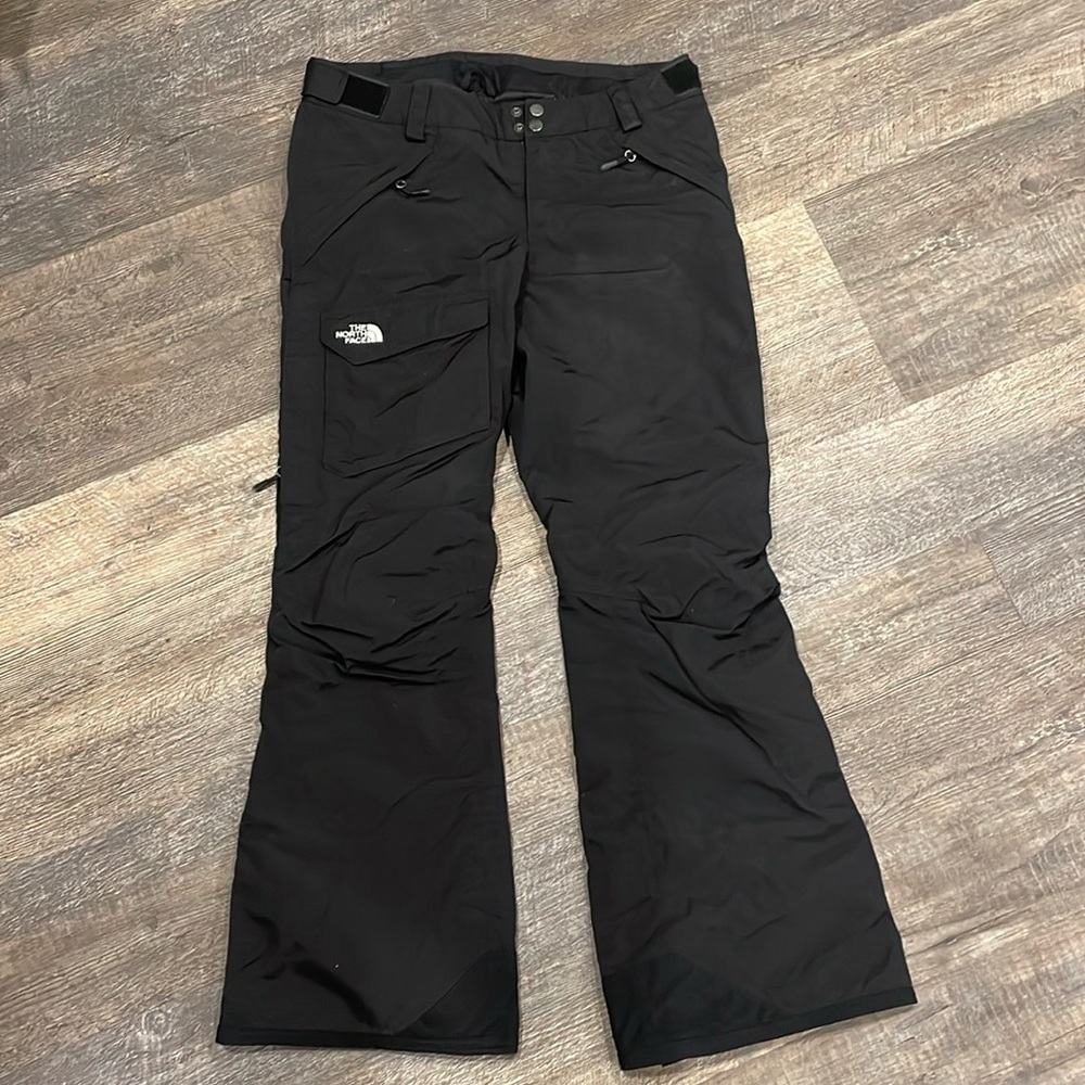 The North Face Woman’s Black Snowpants. In great shape!